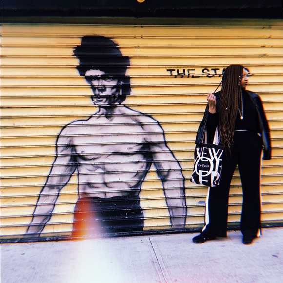 Meet your Posher, Erica - Picture 3 of 3